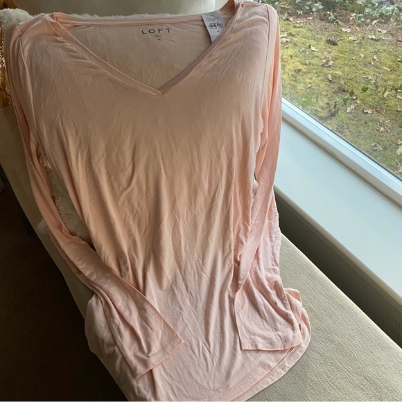 V Neck Long Sleeve Loft Tee Shirt Light Pink Rayon Spandex Size M New - Picture 5 of 7
